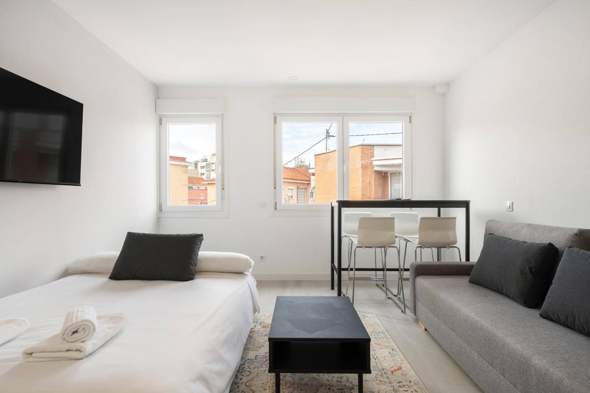 Madrid Riverside Studios Con Parking Incluido Alquiler Temporal Екстериор снимка