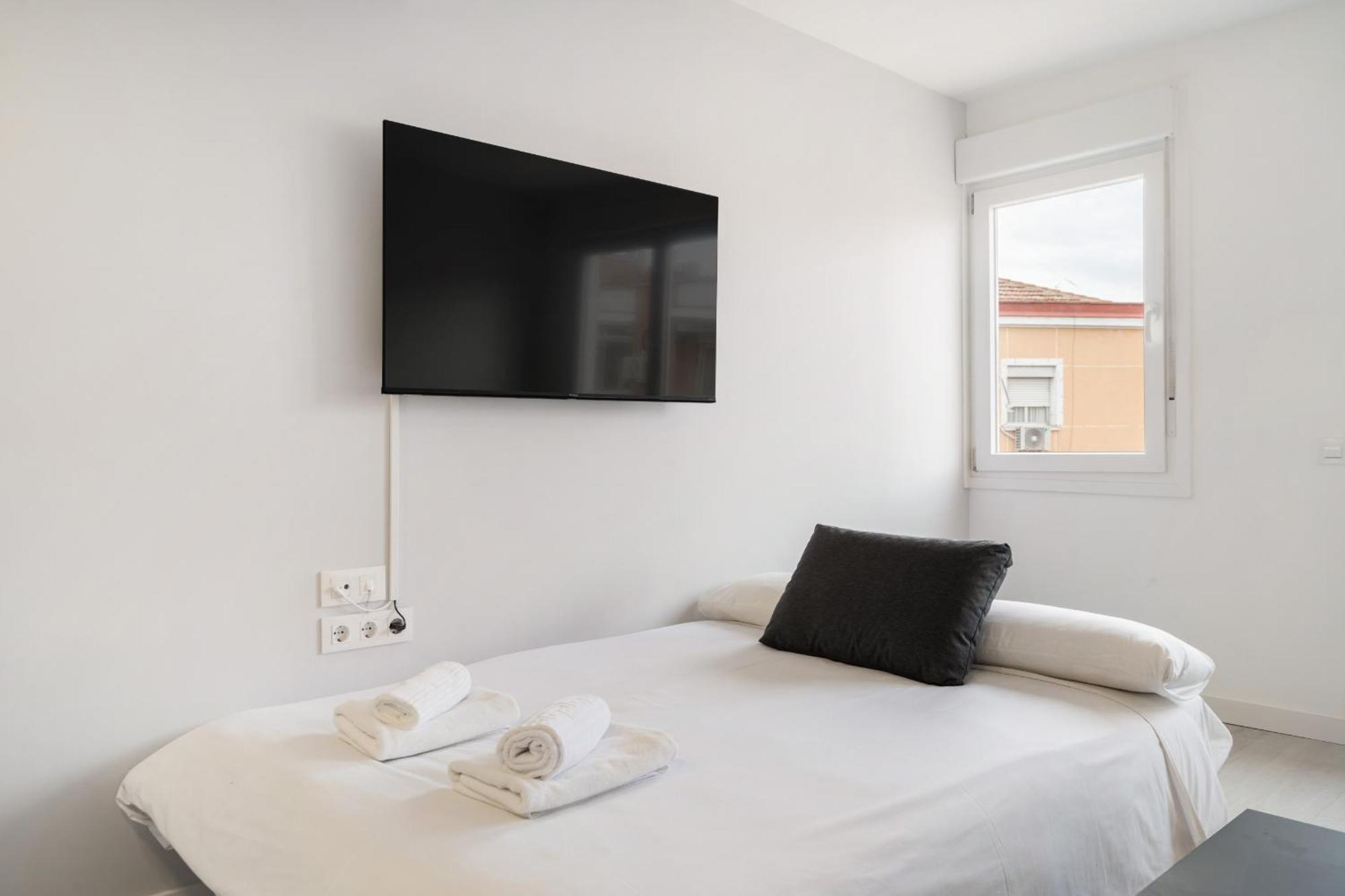Madrid Riverside Studios Con Parking Incluido Alquiler Temporal Екстериор снимка
