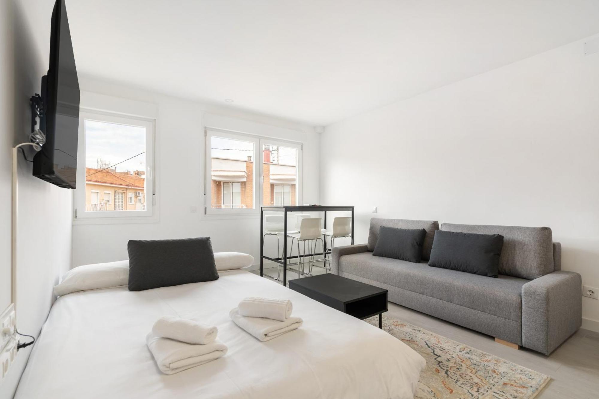 Madrid Riverside Studios Con Parking Incluido Alquiler Temporal Екстериор снимка